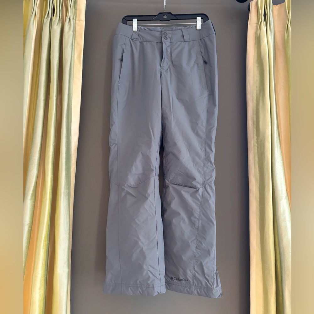Columbia woman’s snow pants